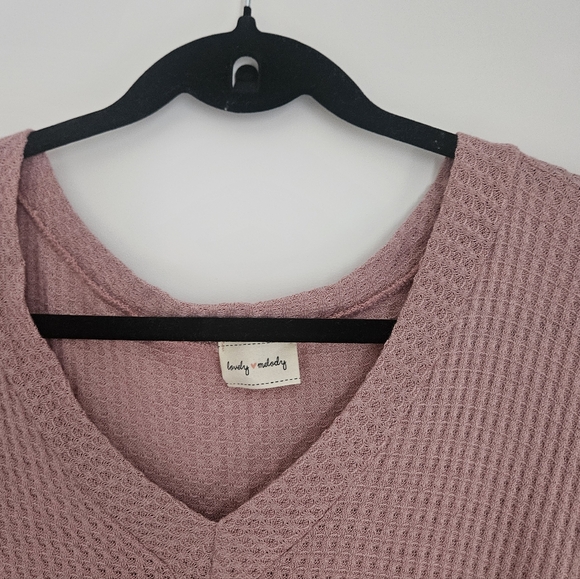 Lovely Melody Pink V-Neck Sweater with Leopard Print Sleeves - Picture 2 of 4
